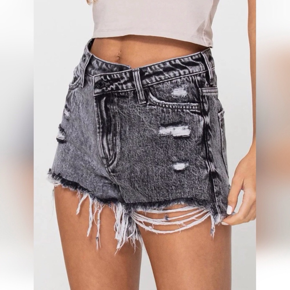Vervet Med High Rise Crossover Denim Shorts Black Acid Wash Women’s Distressed